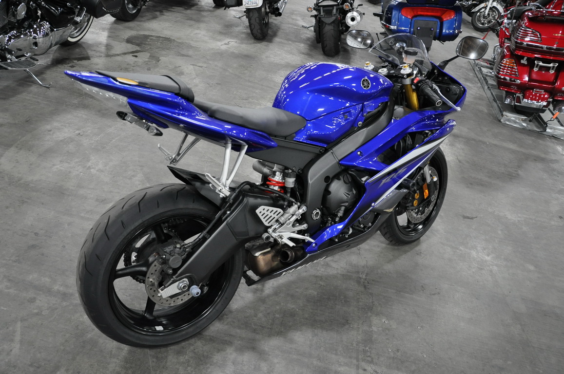 Купить мотоцикл Yamaha YZF-R6 2007 фото 19
